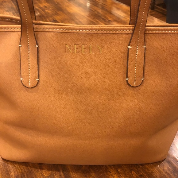 Neely by VNB | “Evie” Tote - Picture 3 of 5